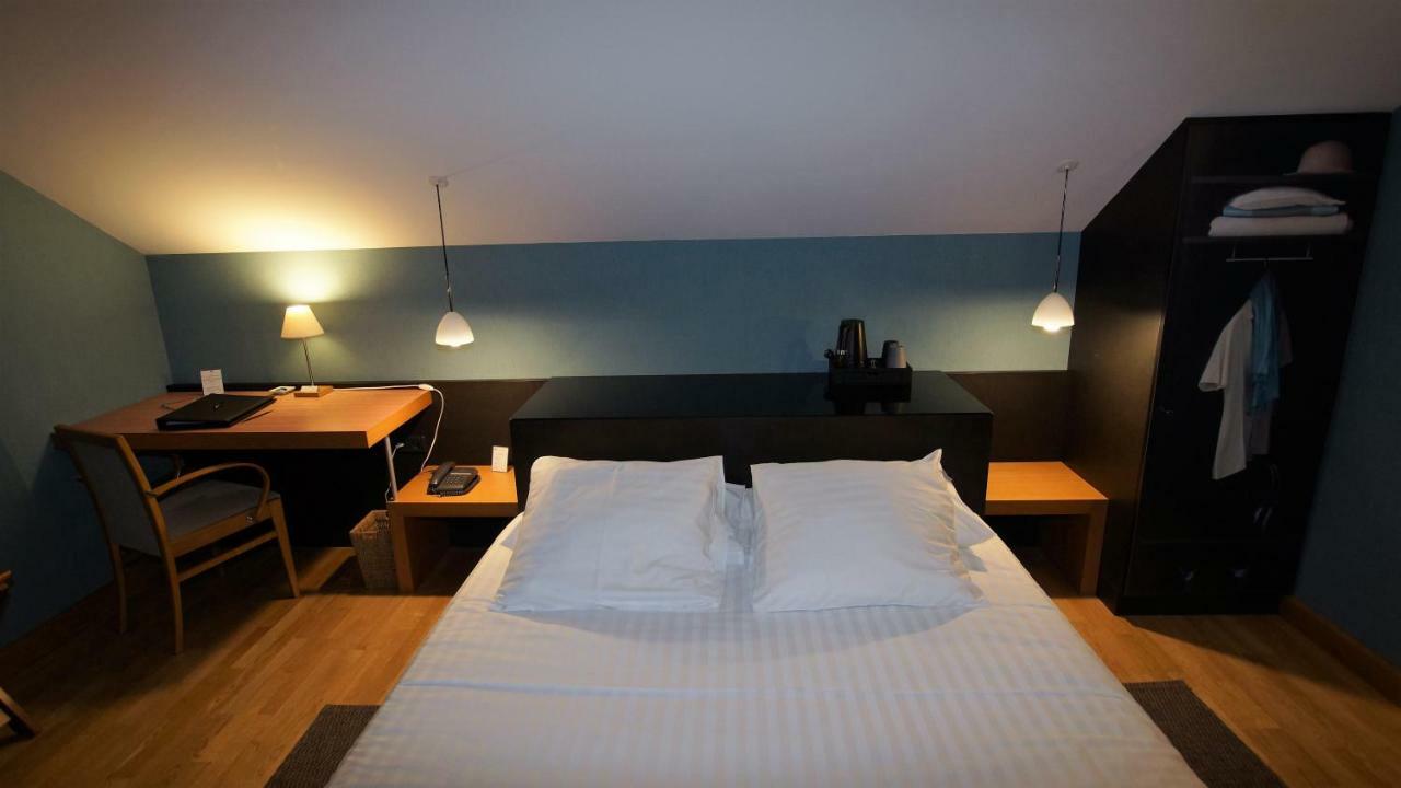 Hotel De Charme L'Oree Du Parc Romans-sur-Isere Bagian luar foto